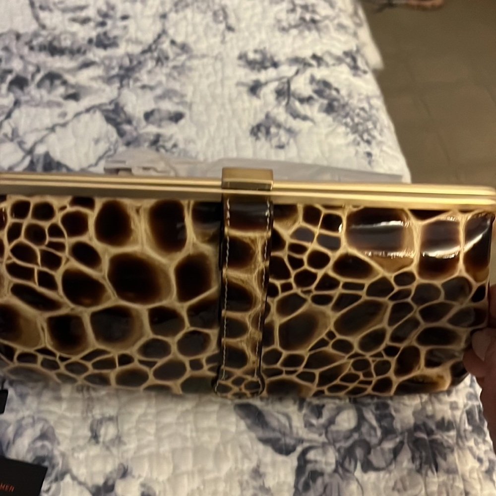 HOBO clutch